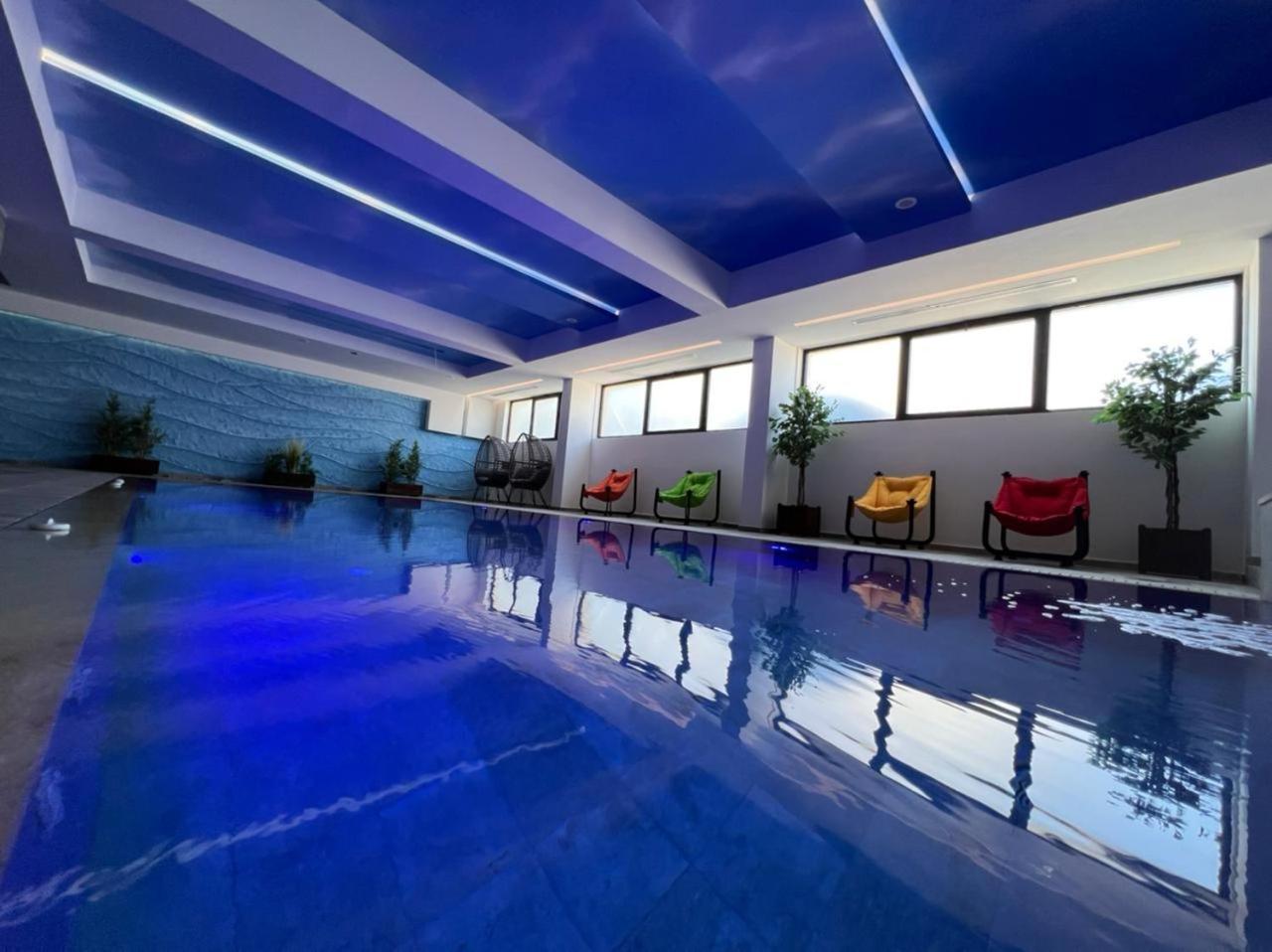 Maghrib Hotel 울친 외부 사진